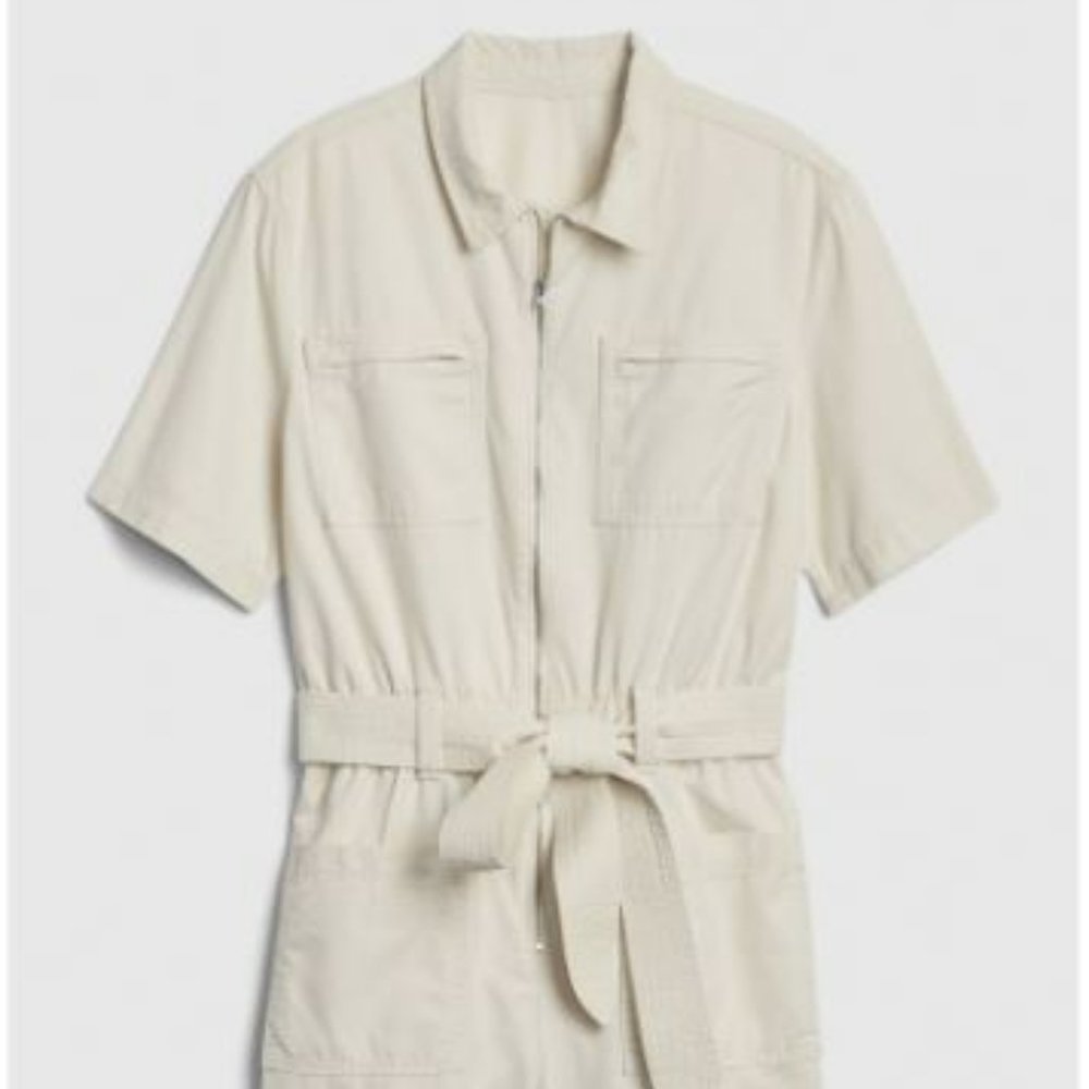 *NWT* Gap Utility Short Sleeve Romper